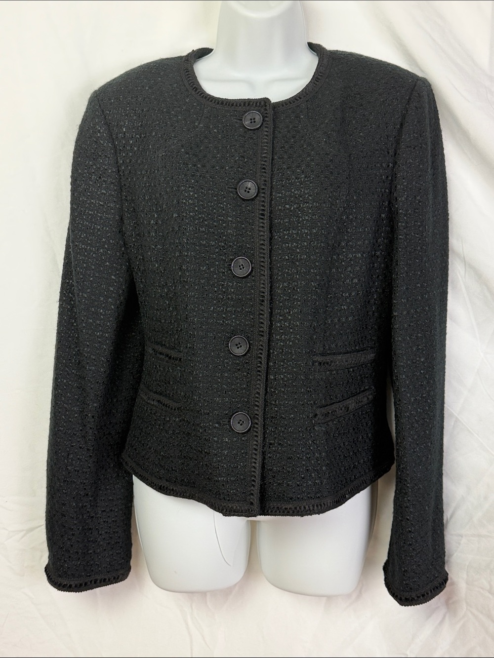 Pendelton women’s collarless jacket size 14 black